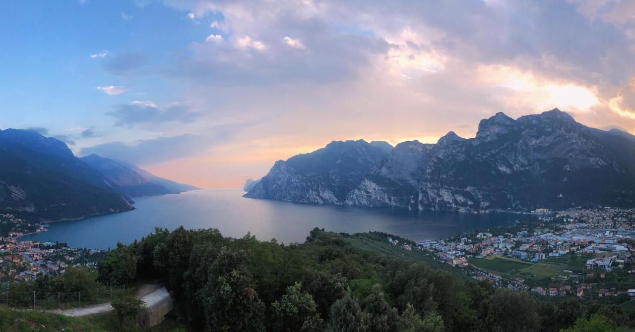 Club Nautico - Phoenix Studio Lake View Riva del Garda Exterior photo
